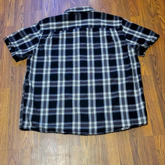 Carhartt Men's 2XL Striped Workwear Button-Down Shirt – Short Sleeve Relaxed B29 - Picture 5 of 5